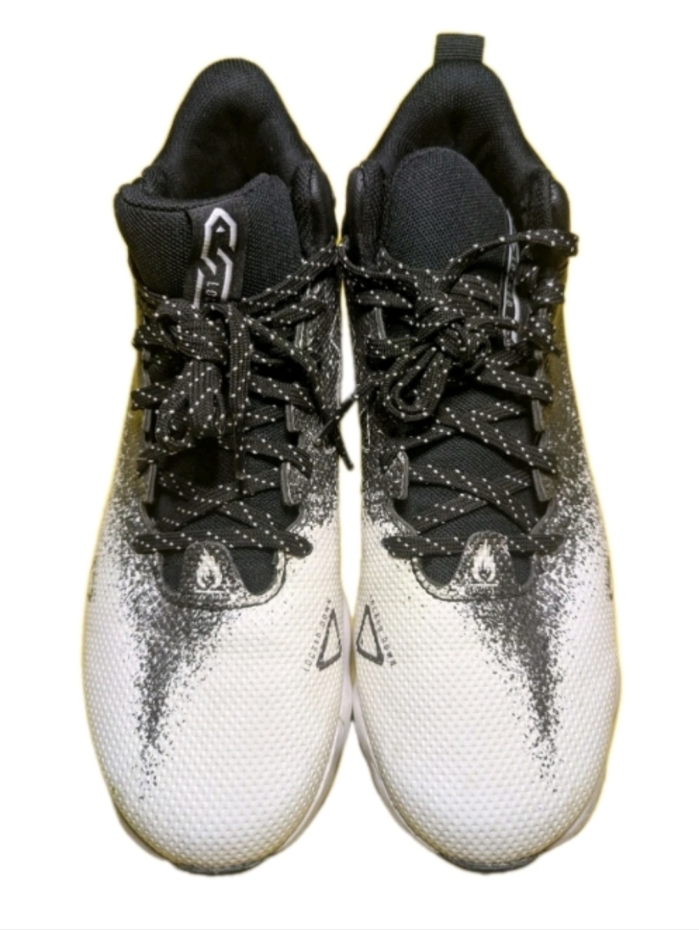 Under Armour Boys Baseball Shoes Cleats Sz 5.5 White Black